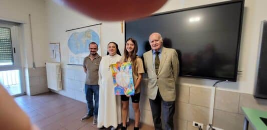 Anzio. Ad Aurora Serpa dello Stella Maris il premio “Un poster per la pace” dei Lions