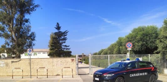 Ruba computer all’Istituto comprensivo Anzio III: i Carabinieri lo arrestano