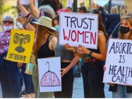 Aborto (M5S Lazio): “Destra fuori dal tempo, non permetteremo passi indietro sui diritti delle donne”