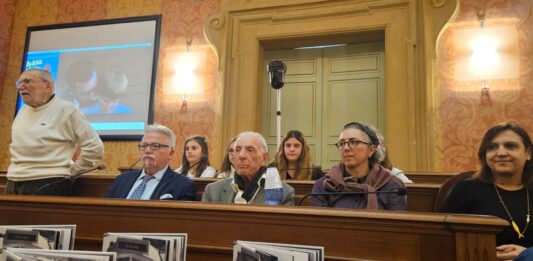 Anzio. Presentato a Villa Corsini Sarsina l’albo illustrato “Il bambino del tram”