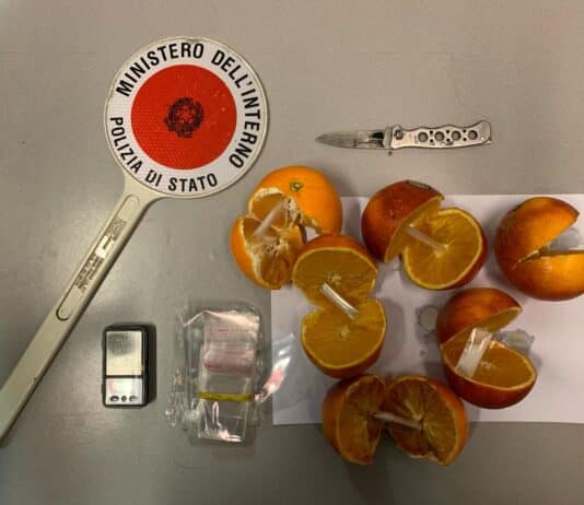Roma. Droga shaboo nascosta nelle arance, arrestato 31enne italiano