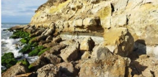 Anzio. Nuovi crolli della falesia a Tor Caldara