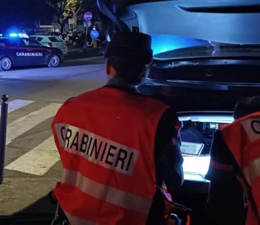 Guida senza patente e assicurazione, 21enne denunciato a Guidonia