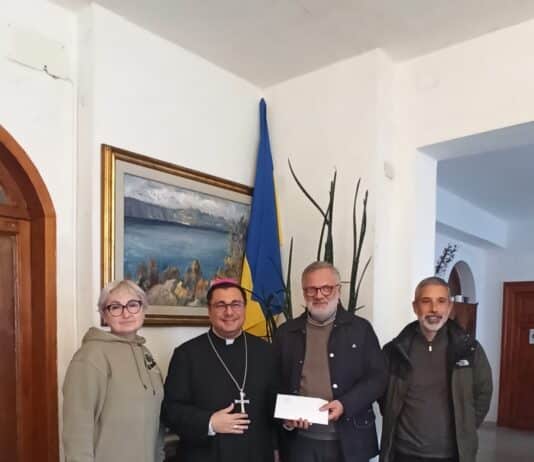 Il Vescovo di Albano in visita a Monastero Studita Ucraino, donati 5 Mila euro
