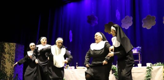 “I Talenti” in scena al teatro Nuovo con “Il convento di Suor Giuliva”. Umorismo e pathos