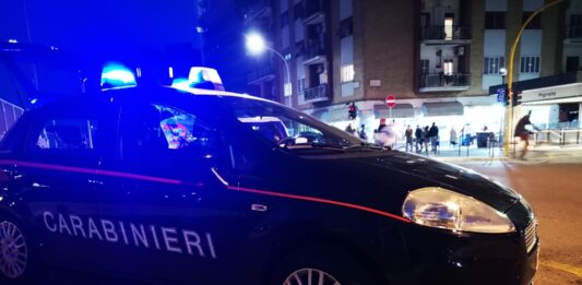Anzio. Tenta di darsi fuoco in piazza Pia, intervengono i Carabinieri e lo bloccano