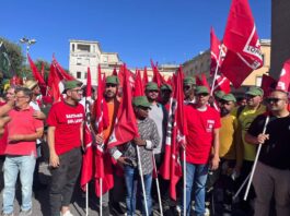 In migliaia in piazza per ricordare Satnam e dire “basta schiavismo nelle campagne”