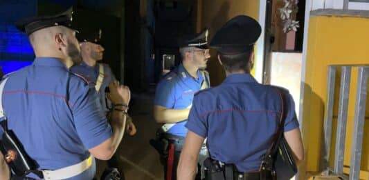 Roma. 50enne cinese tenta di uccidere la moglie, arrestato dai Carabinieri