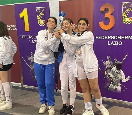 Circolo Scherma Anzio: Ottimi Risultati nelle Gare a Squadre di Spada