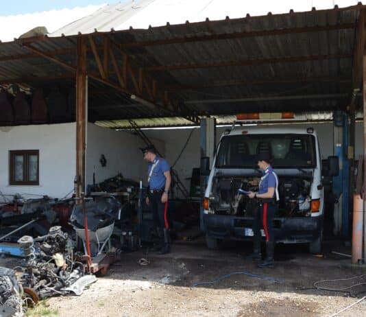 Carabinieri scoprono deposito di veicoli rubati a Zagarolo