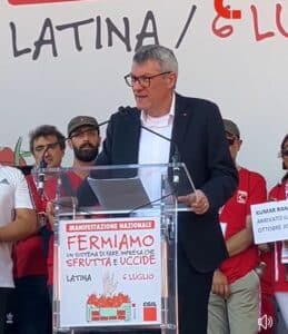Basta Caporalato, manifestazione CGIL a Latina. Landini: “Permesso di soggiorno a chi cerca lavoro” 4