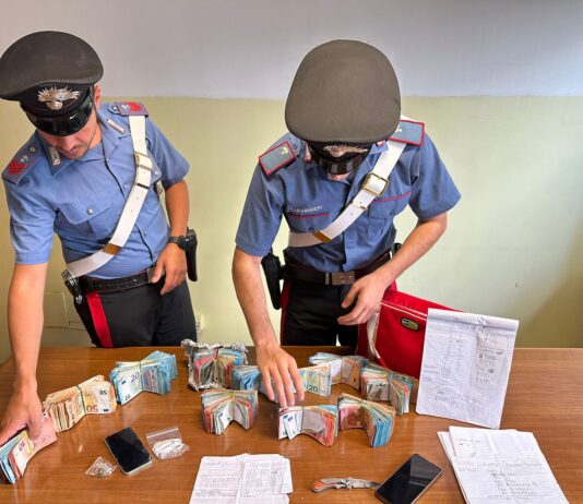 Giro di vite a Tor Bella Monaca, 3 arresti e 54.000 euro sequestrati