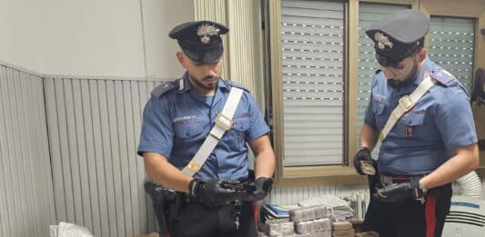 Spaccio di sostanze stupefacenti, altri 12 arresti a Roma