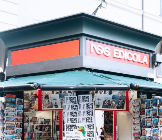 Roma 6 Unica!: edicola, merchandising, eventi fisici e digitali