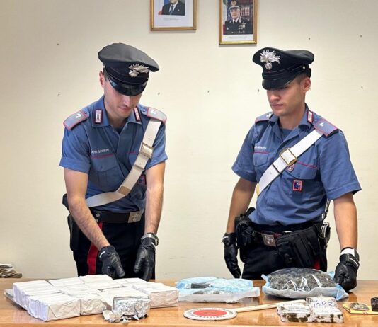 Ostia, droga e guida in stato di ebbrezza. Due arresti e tre denunce