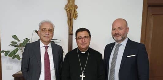 Il sindaco Lo Fazio ha incontrato il vescovo: “Massima collaborazione”