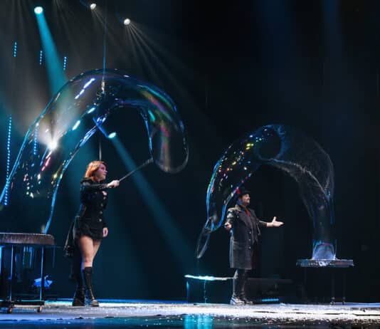 Al teatro Europa di Aprilia arriva Bubbles Revolution