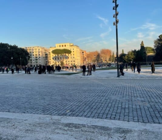 Al comitato dei residenti non piace la “nuova” piazza San Giovanni in Laterano