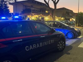 Acilia, fuggono all’alt dei Carabinieri. Tre persone in manette