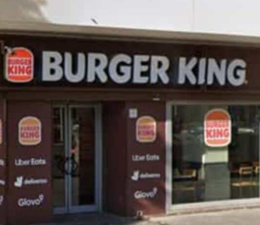 L’incendio al Burger King di Ostia è di origine dolosa