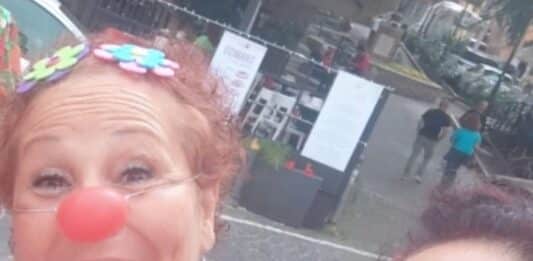 Milìta e Sorriset le clown di corsia che distribuiscono sorrisi ai più fragili