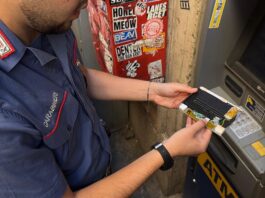 Roma, tornano i ladri di codici al bancomat, i Carabinieri arrestano 58enne