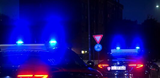 Automobilista minacciato con una pistola finta per una precedenza. Denunciato 20enne