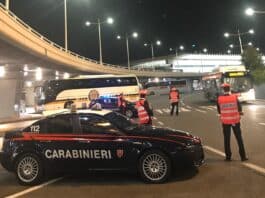 Carabinieri aeroporto Fiumicino, multe e daspo per 32 tassisti abusivi