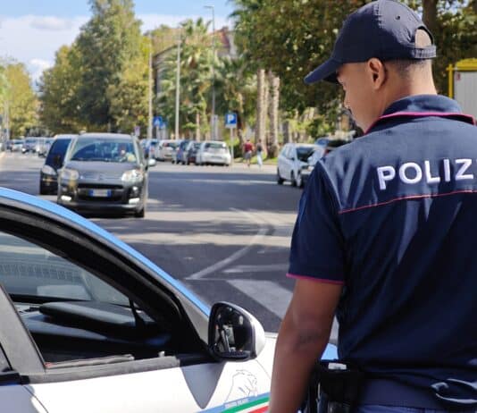 Ostia, da un debito di gioco ad una spirale di violenza, la Polizia arresta 35enne