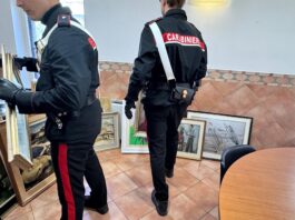 Tentano di estorcere 2 milioni di euro a consulente high tech, arrestati due romani