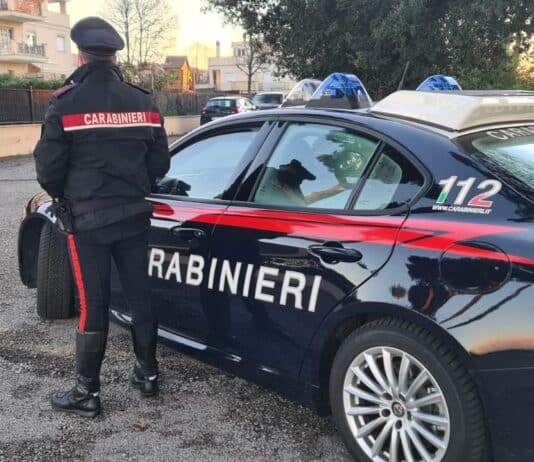 Velletri, Rubano un televisore al supermercato, arrestato un uomo e denunciata la sua complice