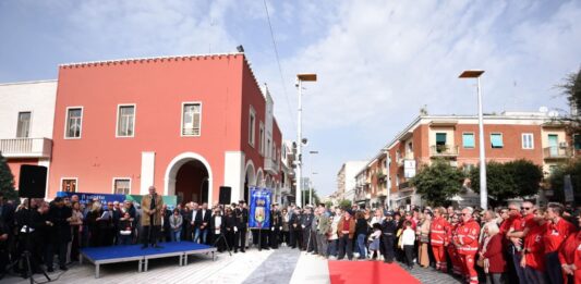 Cisterna, Inaugurati il Giardino di Piazza XIX Marzo e la Fontana Biondi: torna a splendere il salotto della città