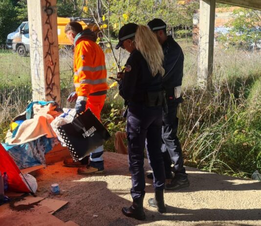 Nettuno, Controlli e bonifiche al Parco palatucci: Polizia locale e Tekneko in azione