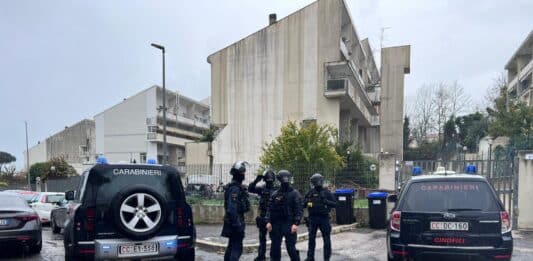 Nettuno, i Carabinieri smantellano base di spaccio in via Livatino