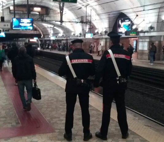 Roma, Carabinieri a caccia di borseggiatori: quattro arresti tra Termini, Repubblica, Spagna e piazza dei Cinquecento
