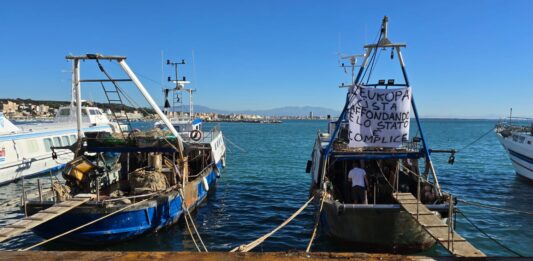 Pescatori fermi e senza aiuti: Anzio si ribella al fermo biologico