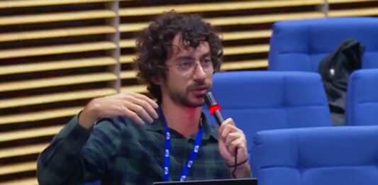 “Pensa che Israele dovrebbe pagare per la ricostruzione di Gaza?”, Giornalista licenziato per questa domanda