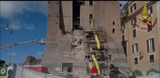 Roma, Torre dei Conti, appello della Procura: si cercano video del primo crollo
