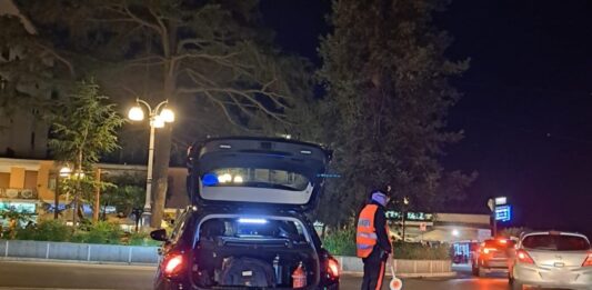 Velletri-Ariccia, controlli dei Carabinieri: due arresti per droga e sanzioni per 21mila euro