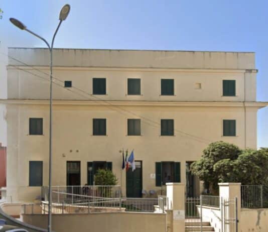 Anzio, chiusura centro anziani disposta dai vigili del fuoco, la posizione del Comune