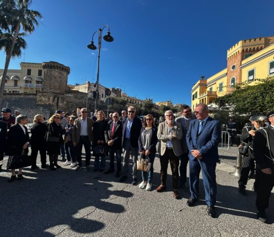 Nettuno, cerimonia commossa per celebrare l’Unità nazionale e le Forze Armate