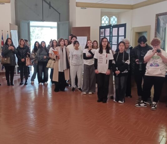 Violenza donne, la mostra del liceo artistico apre la settimana di sensibilizzazione