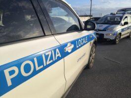 Anzio. Aggredisce polizia locale dopo incidente, era positivo al test dell’alcol: fermato