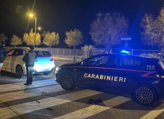 Anzio, gareggiano con le auto del centro cittadino. I Carabinieri e la Polizia denunciano due giovani