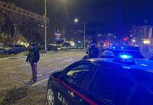 Roma, sorpresi a rubare auto del car sharing. Bloccati due giovani