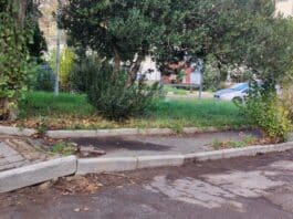 Nettuno, marciapiede devastato a via Aldo Moro a Cretarossa