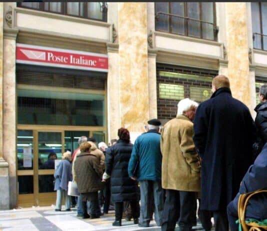 Pensioni, cosa cambia nel 2026 : mini aumenti e strette in uscita