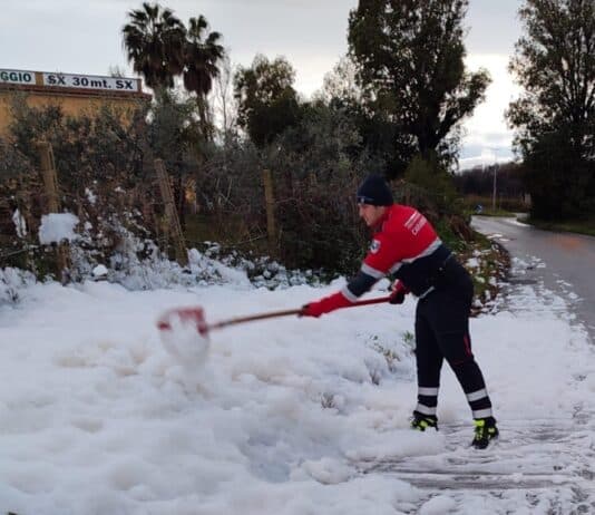 Anzio: la schiuma bianca colpisce ancora