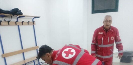 Anzio, incendio in Corso Italia: sistemate 32 persone evacuate dalla palazzina