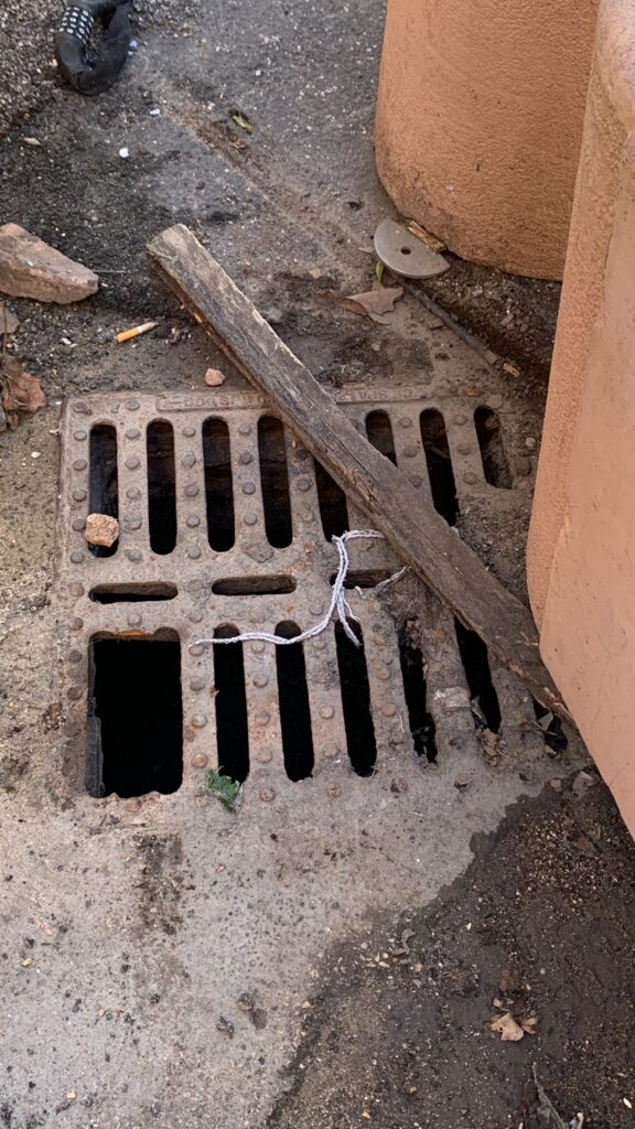 Anzio, via Baccarini, una delle vie più martoriate e dimenticate della "Periferia Portuale" 2